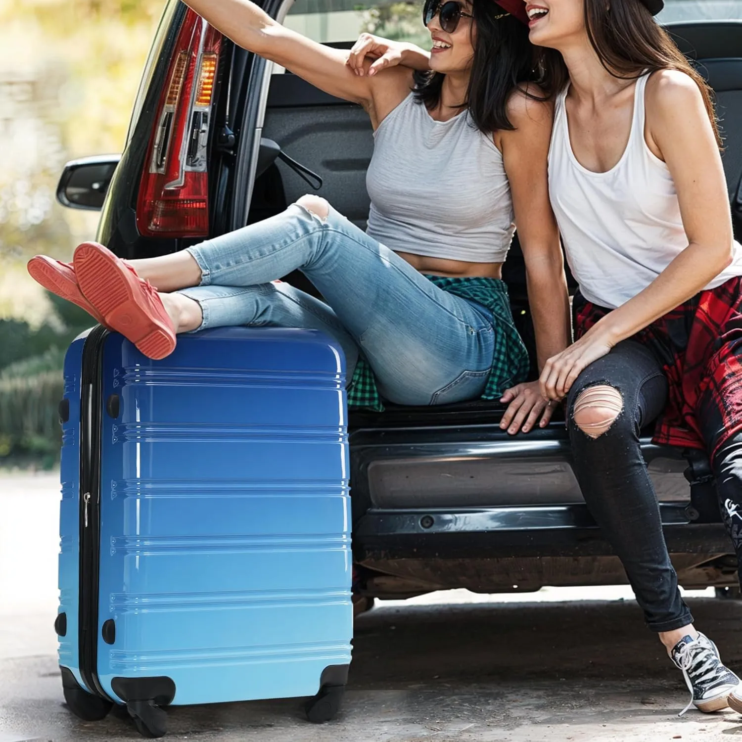 Hardshell 3-Piece Gradient Luggage Set Expandable Luggage Set with 360 Spinner Wheels & TSA Lock - Lightweight Suitcases in 20"/24"/28" Sizes (Light Blue)