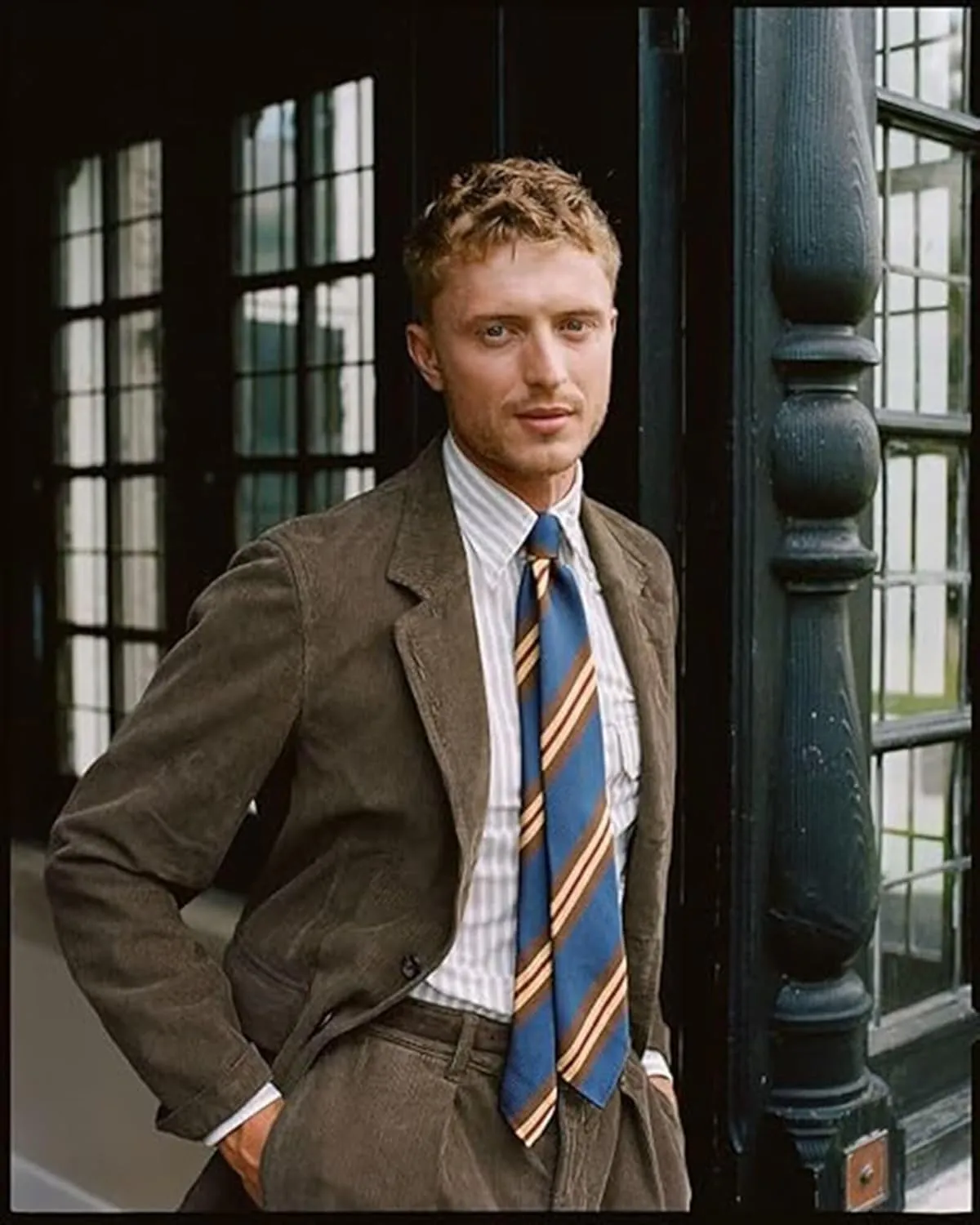 Mens Suits 2 Piece Retro Corduroy Slim Fit Business Formal Dress Suit for Wedding Prom Tuxedos Jacket Pants Set