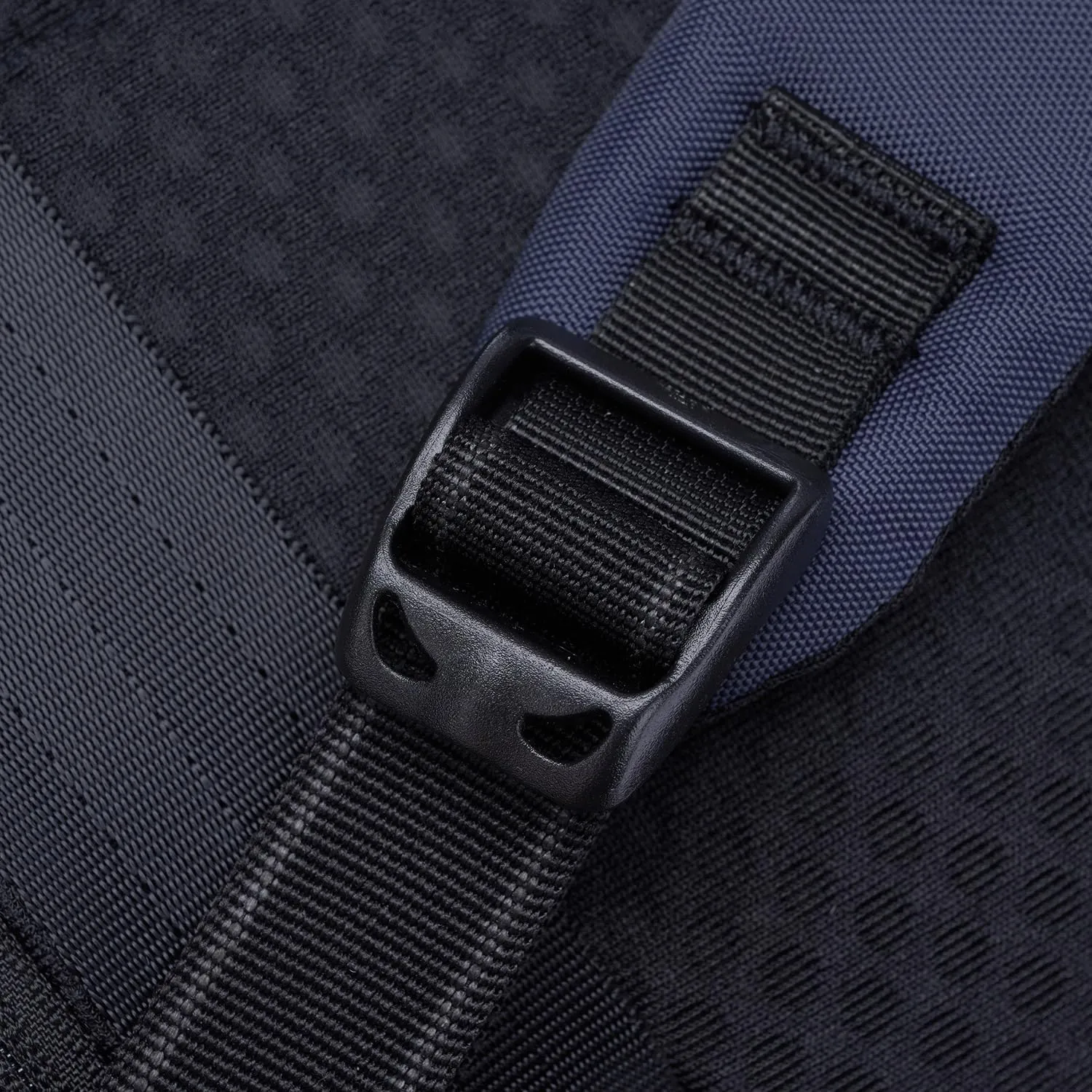Pacsafe V 16L All-around backpack