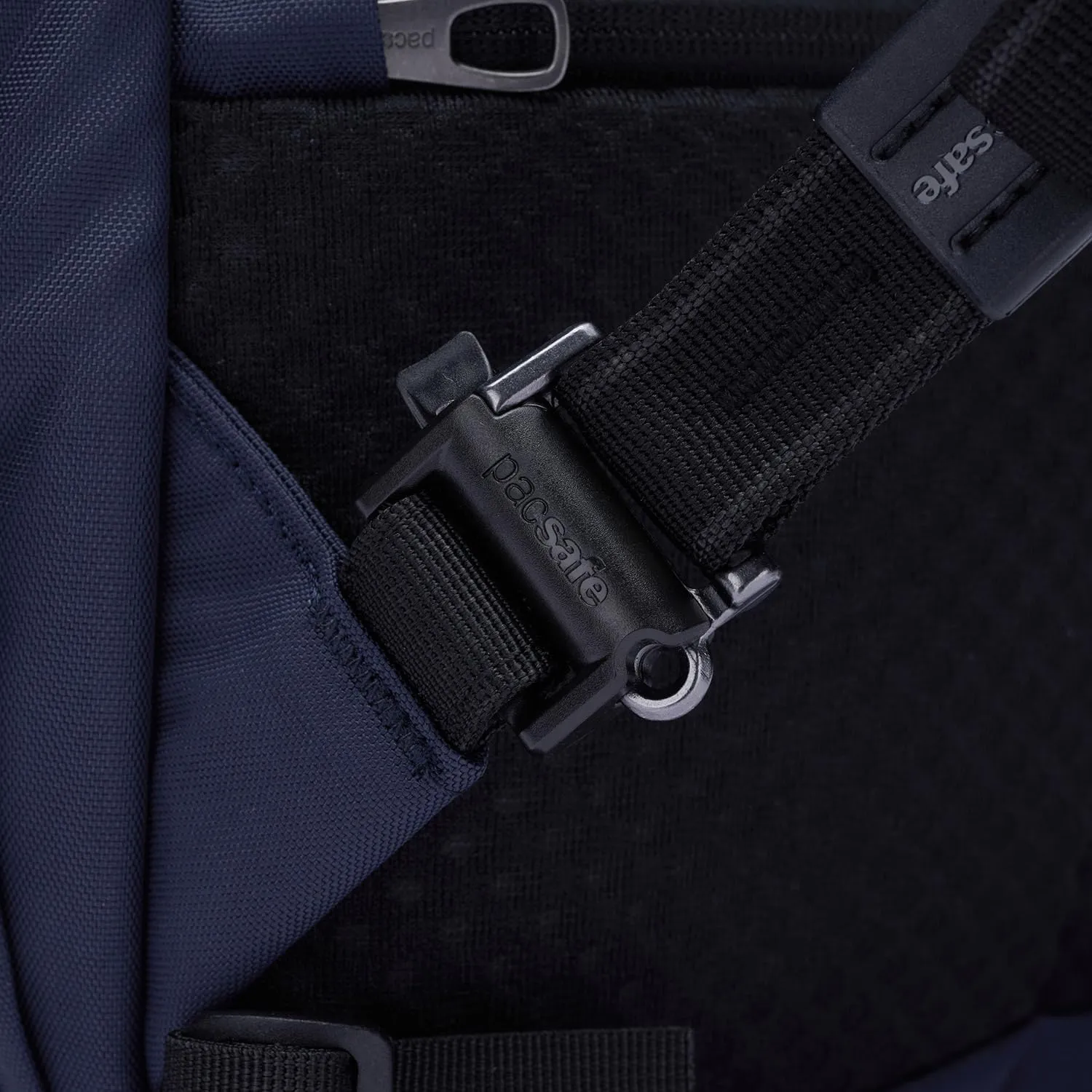 Pacsafe V 16L All-around backpack