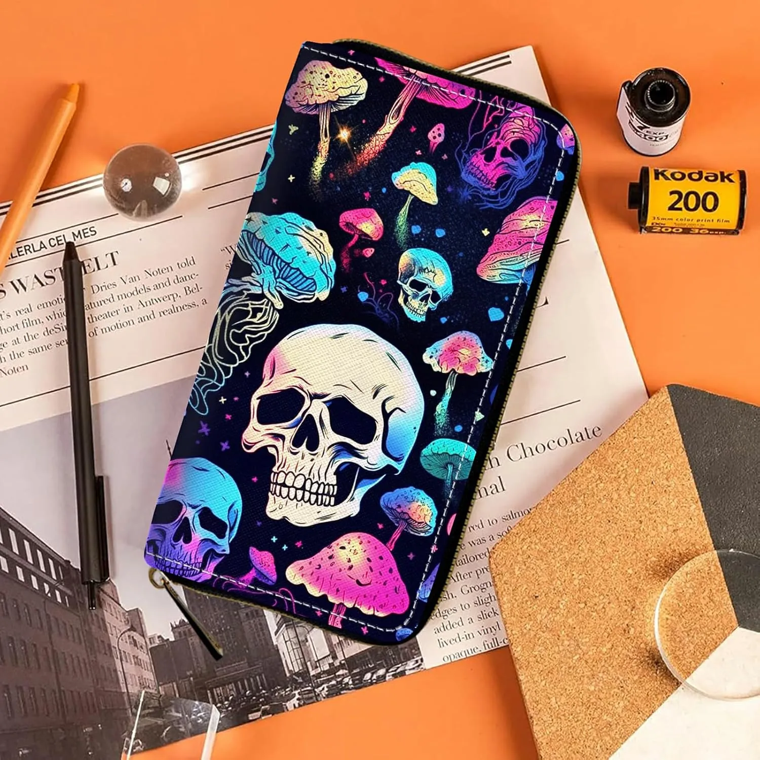 Women's RFID Blocking Wallet PU Leather Slim Bifold Wristlet Clutch with Large Capacity,16 Card Slots & Zipper Coin Purse Pocket Ladies Travel Purse Wristlet,Mushroom Skull